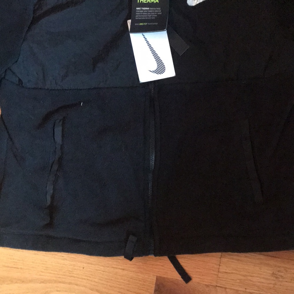 Nike jacket - Picture 4 of 8
